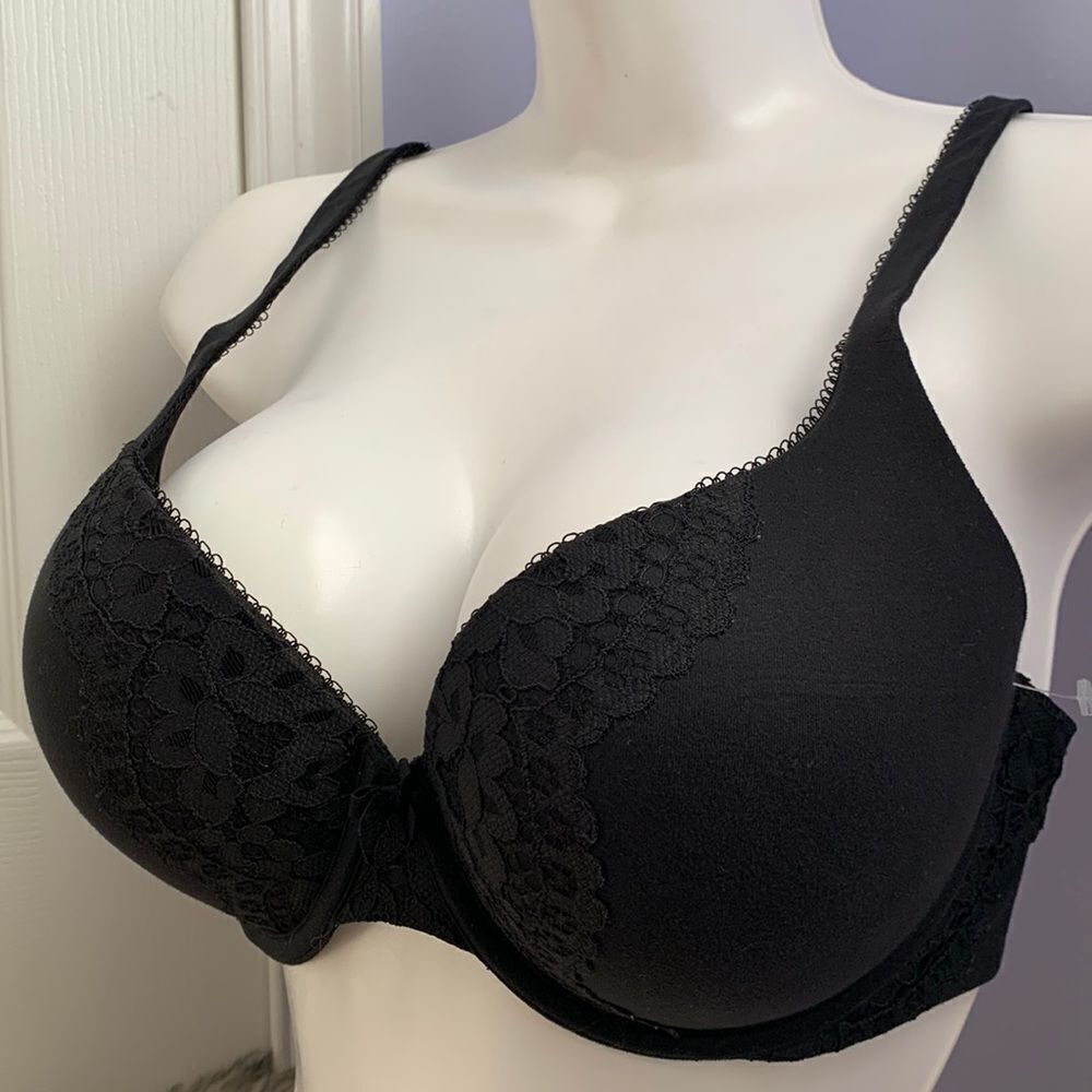 Victoria’s Secret Body by Victoria Perfect Shape Padded Bra 34DD Black